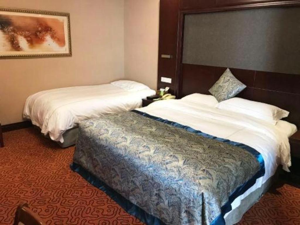 Yantai Golden Gulf Hotel Exterior photo