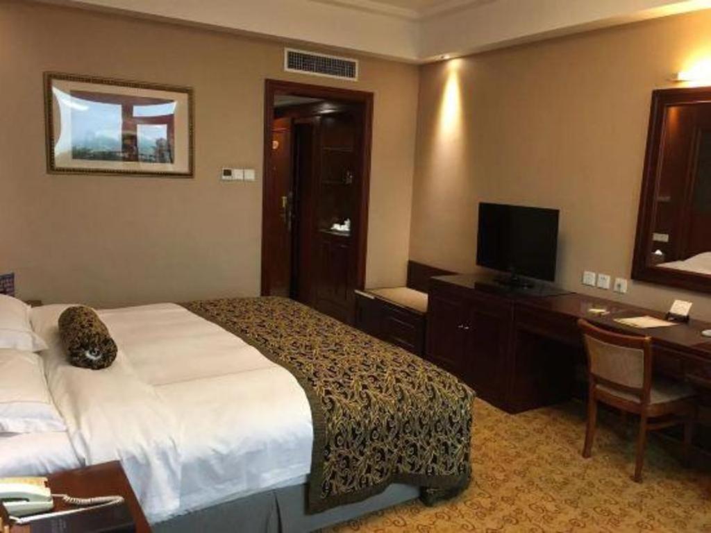 Yantai Golden Gulf Hotel Exterior photo