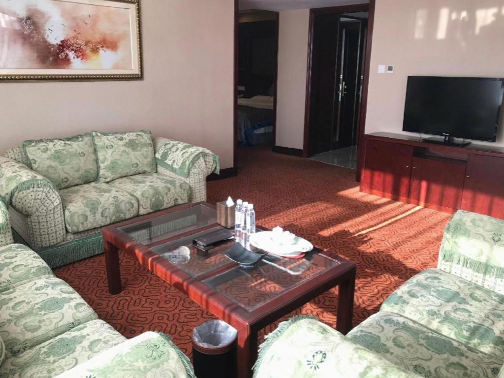 Yantai Golden Gulf Hotel Exterior photo